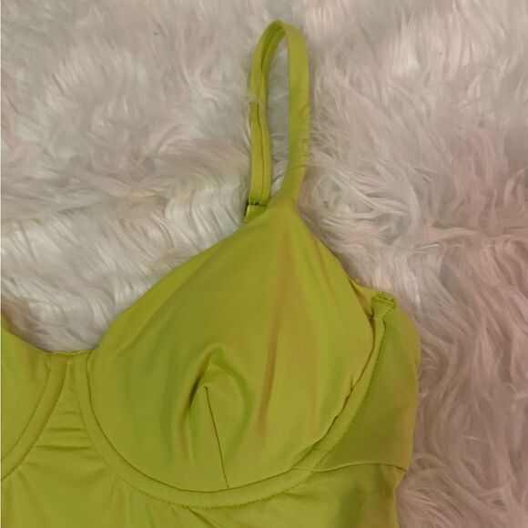 NWT Andie ‘Bermuda’ One Piece Swimsuit in Neon Yellow Size M - Picture 5 of 10